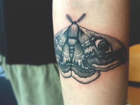 detailed moth tattoo|Moth Tattoo Ideas And Meanings: These 65 Tattoos Will Blow。